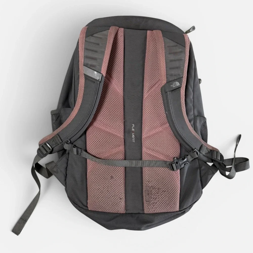 The North Face Jester Backpack Womens OS FlexVent Laptop Sleeve Gray Pink
